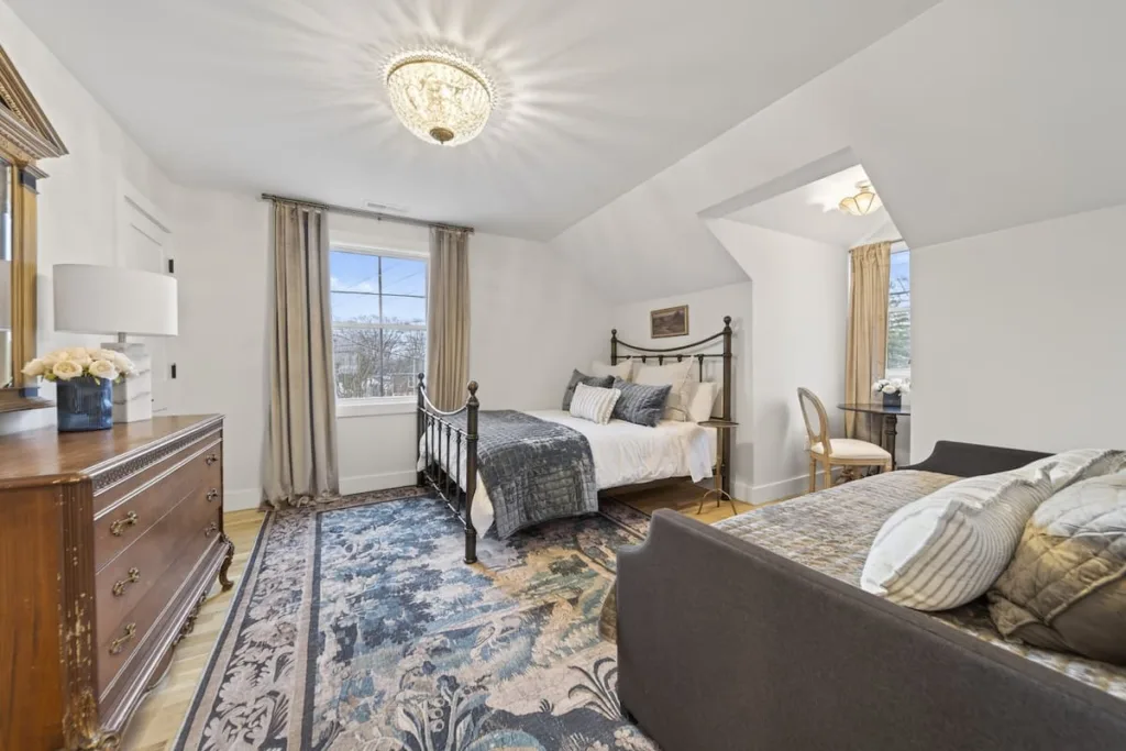 Fourth bedroom in White Porch Retreat Franklin TN