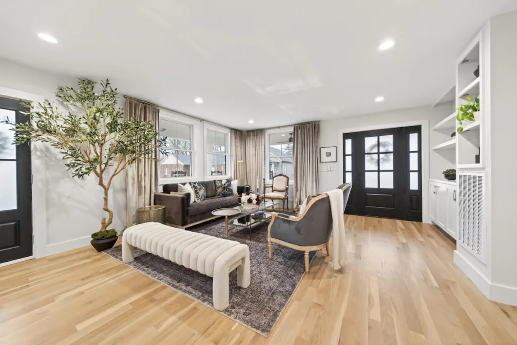 Additional living space in White Porch Retreat